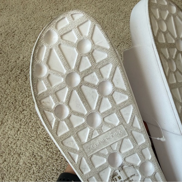 Yellowbox Torrey White Slide Sandals 10 - Picture 5 of 5